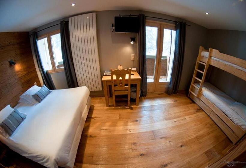 חדר סטנדרט לארבעה, & Restaurant Les Escondus