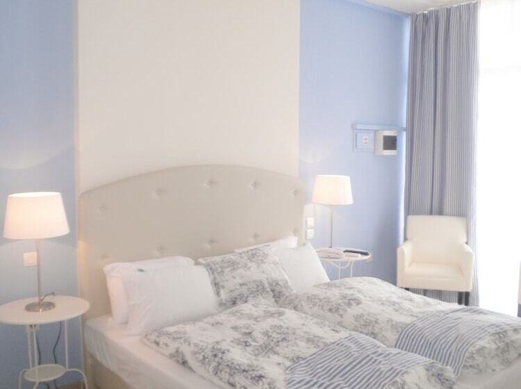 스탠다드 스튜디오 측면 바다 전망, Seafront Studios And Apartments