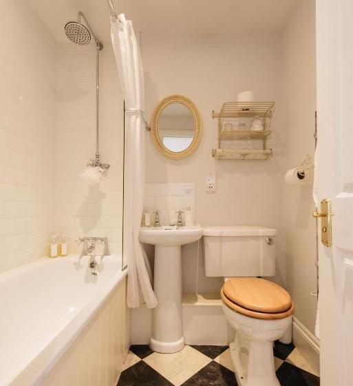 Family flat with sea view, The Rosevine