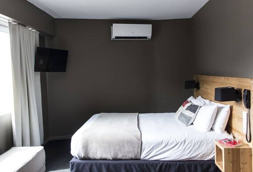 اتاق راحتی, Mon Hotel à Gap