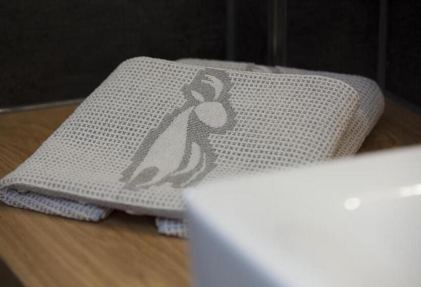 اتاق لوکس با تراس, Boutique Hotel Gams