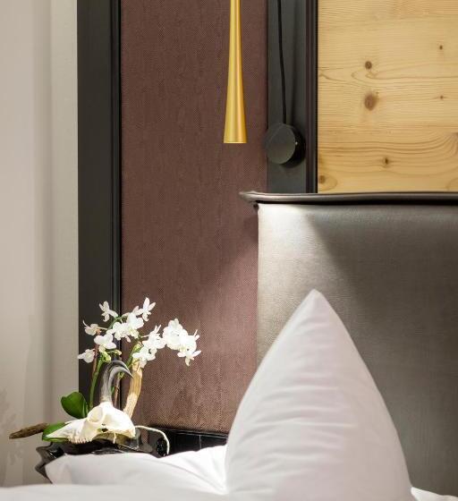 اتاق لوکس با تراس, Boutique Hotel Gams