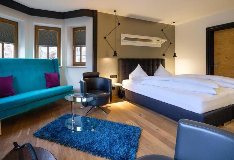 اتاق لوکس با بالکن, Boutique Hotel Gams