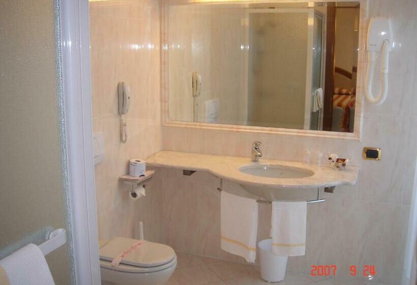 수피리어 룸, Albergo Corona