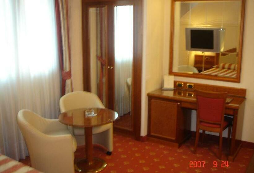Номер Стандарт, Albergo Corona
