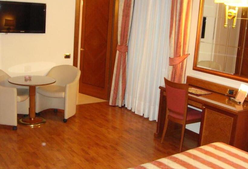 수피리어 룸, Albergo Corona