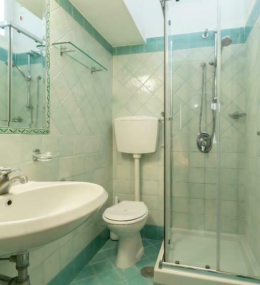 اتاق عادی, Albergo La Prora