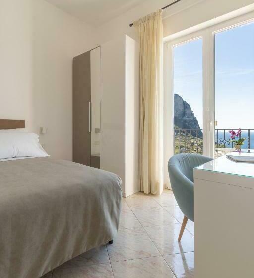 اتاق استاندارد با بالکن و چشمانداز دریا, Albergo La Prora