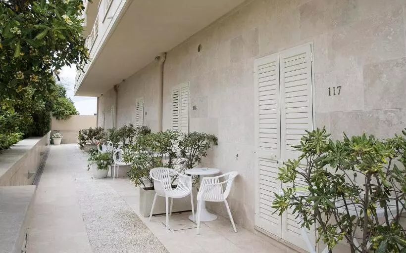 スタンダードトリプルルーム, Alta La Vista