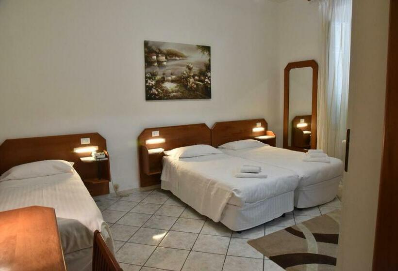 스탠다드 트리플 룸, Antico Hotel Moderno