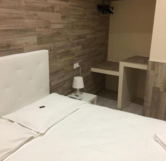 이코노미 룸, Antico Hotel Moderno