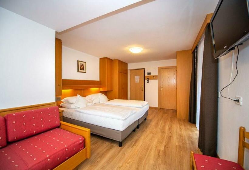 Полулюкс Вид на Горы, Astor Suites B&b