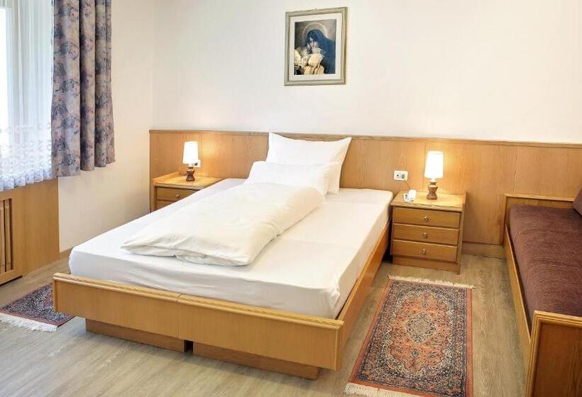 Номер Стандарт Индивидуальный, Astor Suites B&b