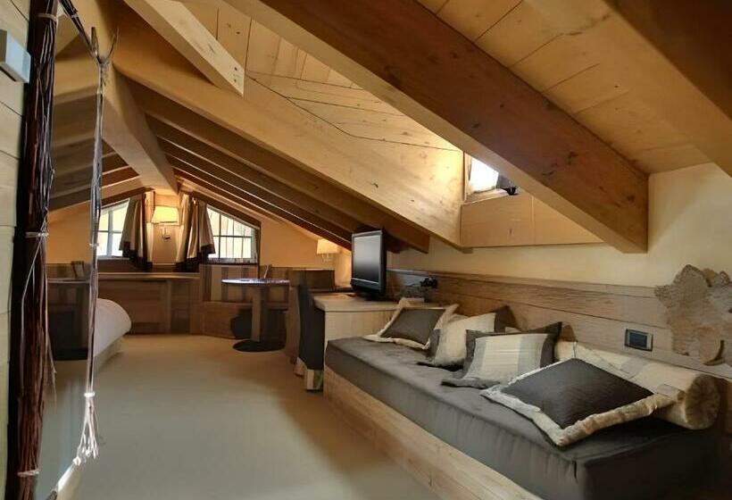 سوییت جونیور لوکس, Bait De Angial