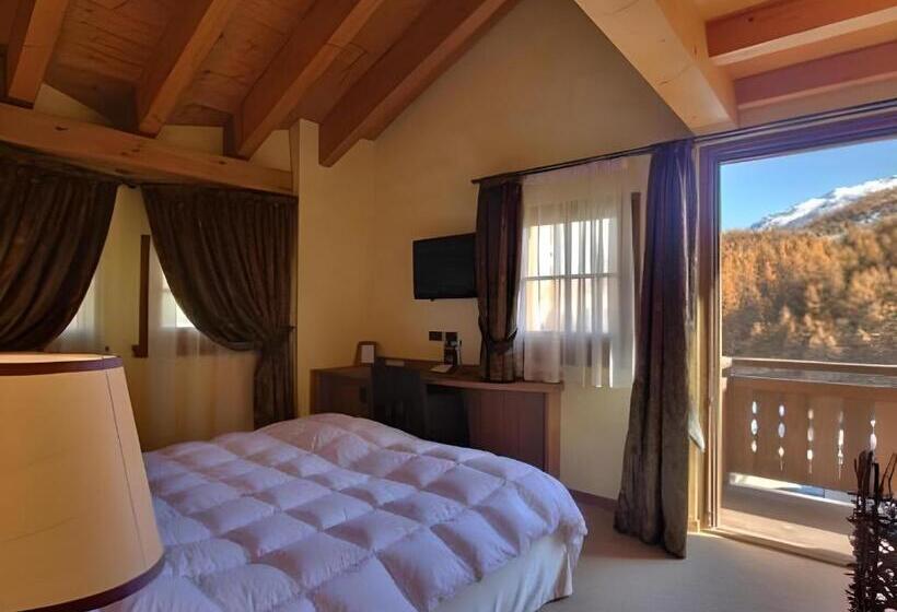 اتاق استاندارد با بالکن, Bait De Angial