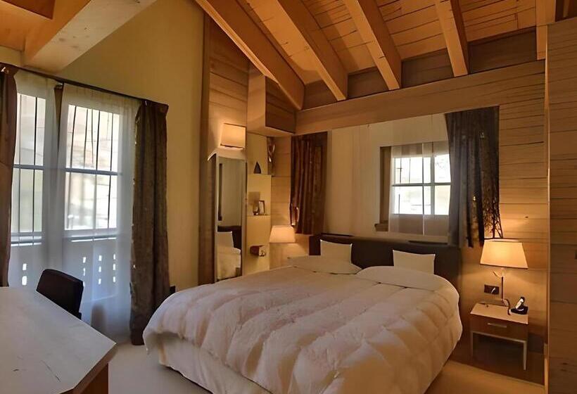 اتاق استاندارد با بالکن, Bait De Angial