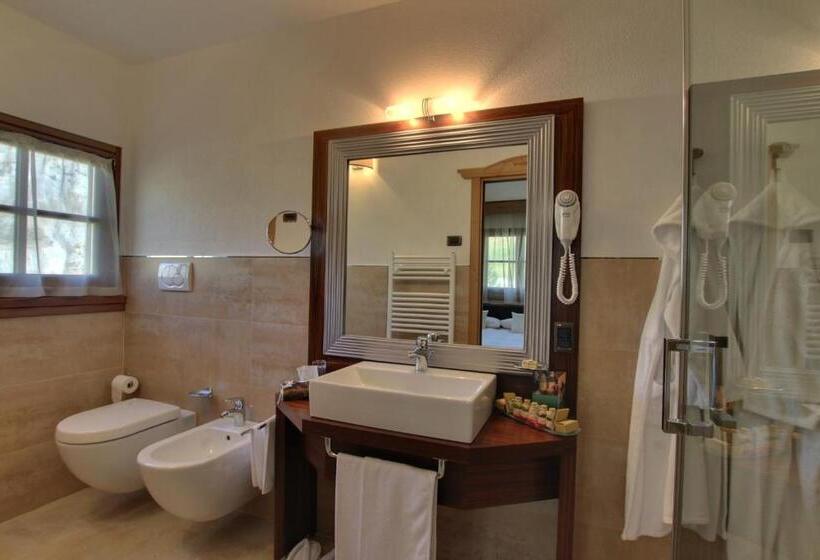 اتاق استاندارد با بالکن, Bait De Angial