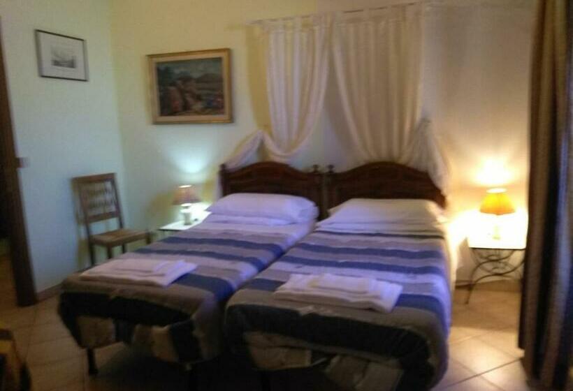 标准间, Ai Portici