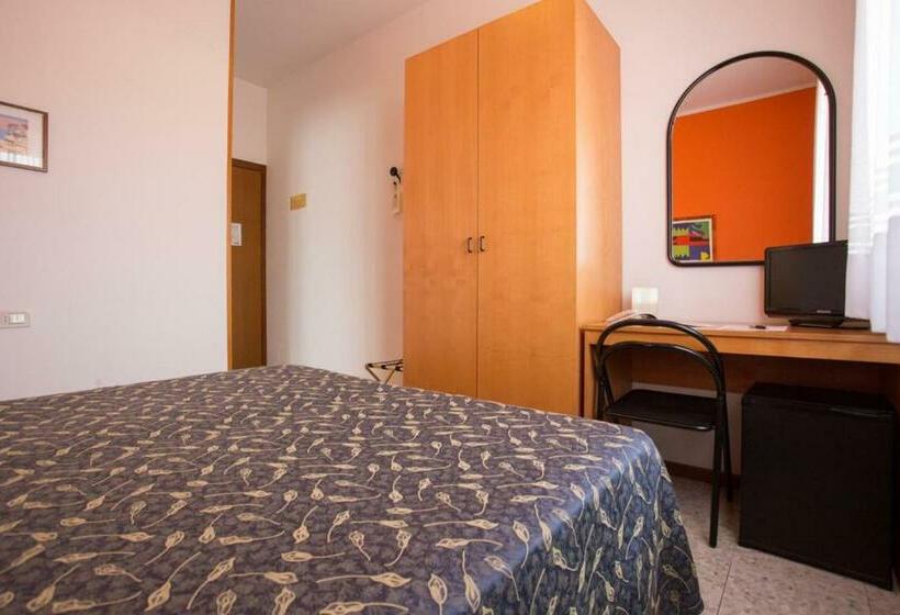 스탠다드 룸, Benacus