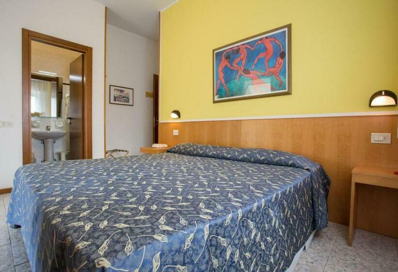 스탠다드 발코니 룸, Benacus