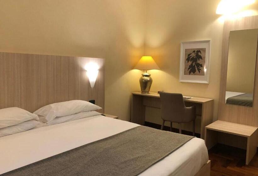Номер Комфорт, Boutique Antiche Mura