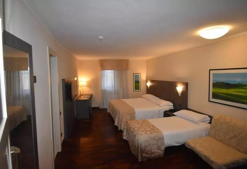 Classic Kolmen Hengen Huone, Boutique Antiche Mura