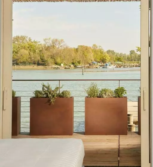 Standard-huone Järvinäkymä, Boutique Hotel Oche Selvatiche