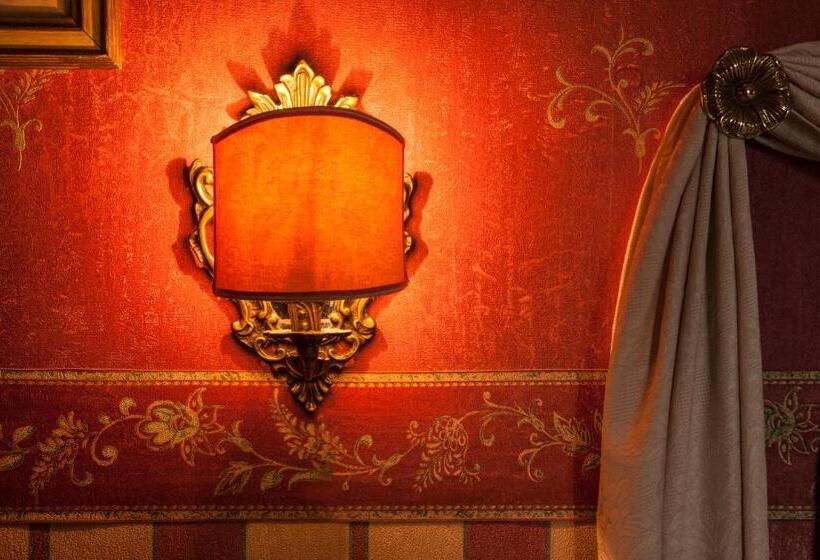 클래식 룸, Castello Di Spessa Residenze D Epoca