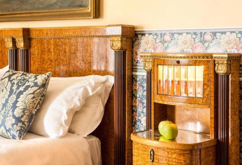 디럭스 룸, Castello Di Spessa Residenze D Epoca