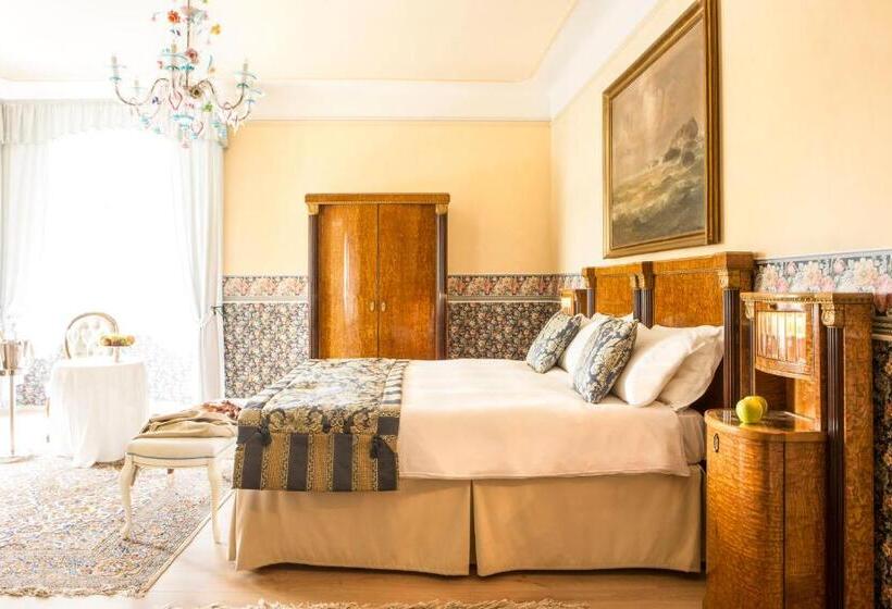 디럭스 룸, Castello Di Spessa Residenze D Epoca