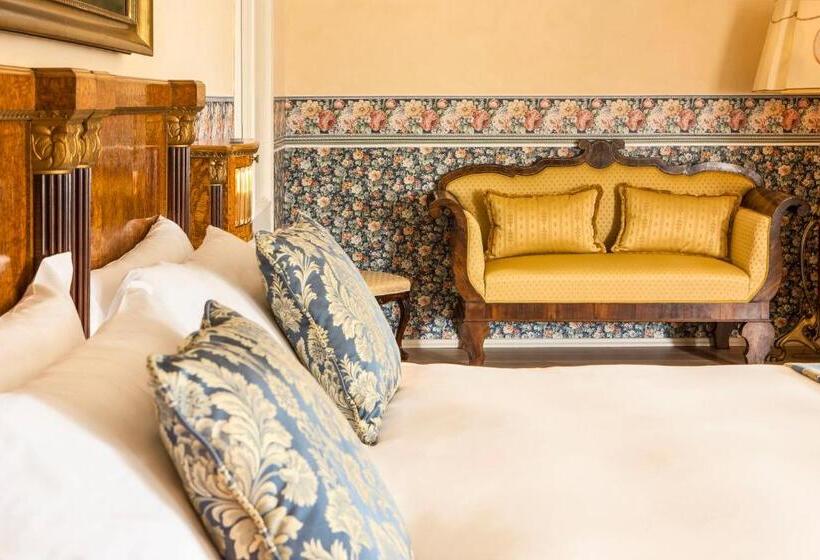 디럭스 룸, Castello Di Spessa Residenze D Epoca