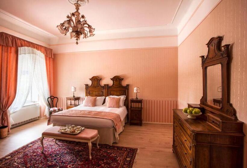 디럭스 룸, Castello Di Spessa Residenze D Epoca
