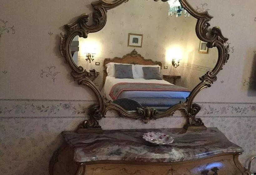 Camera Classica, Castello Di Spessa   Residenze D Epoca
