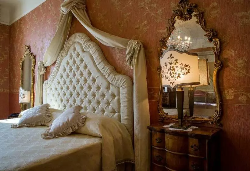 Suite, Castello Di Spessa   Residenze D Epoca