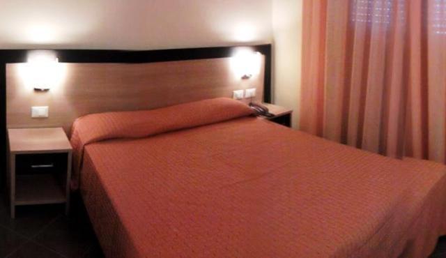 수피리어 룸, Flora