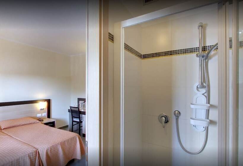 수피리어 트리플 룸, Flora