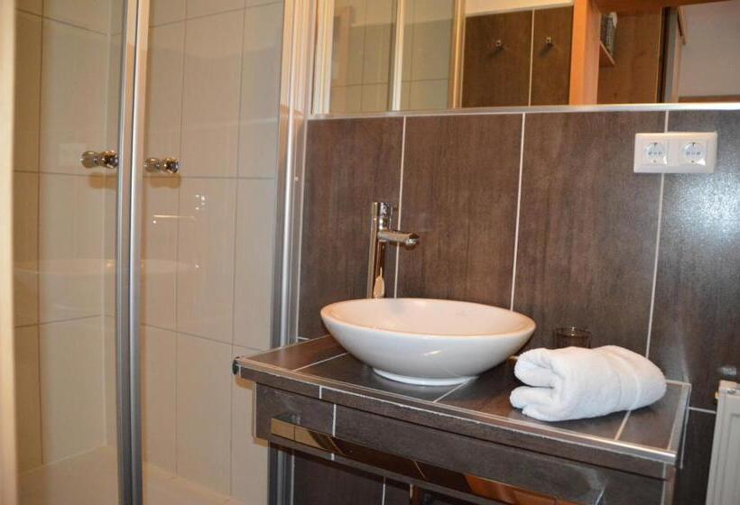 Camera Standard, Kur  Und Feriencamping Max 1