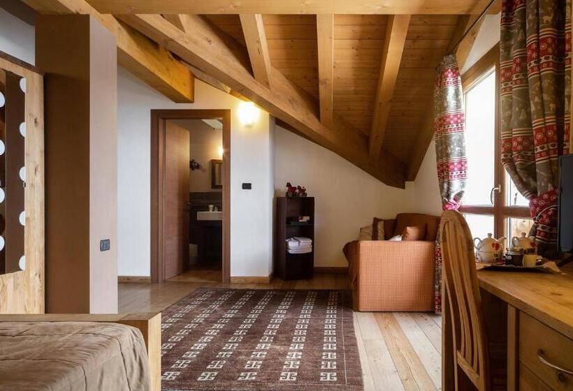 جناح جونيور, La Chance