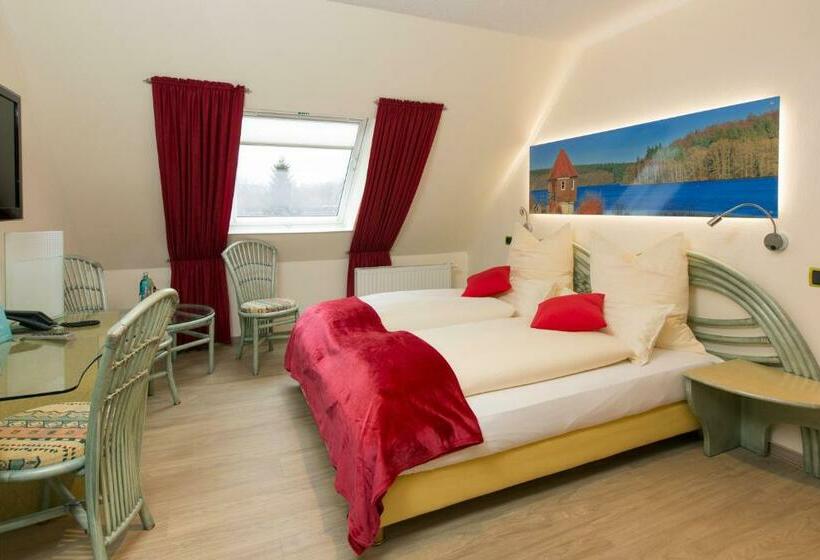 디럭스 룸, Landgasthof Tönnes