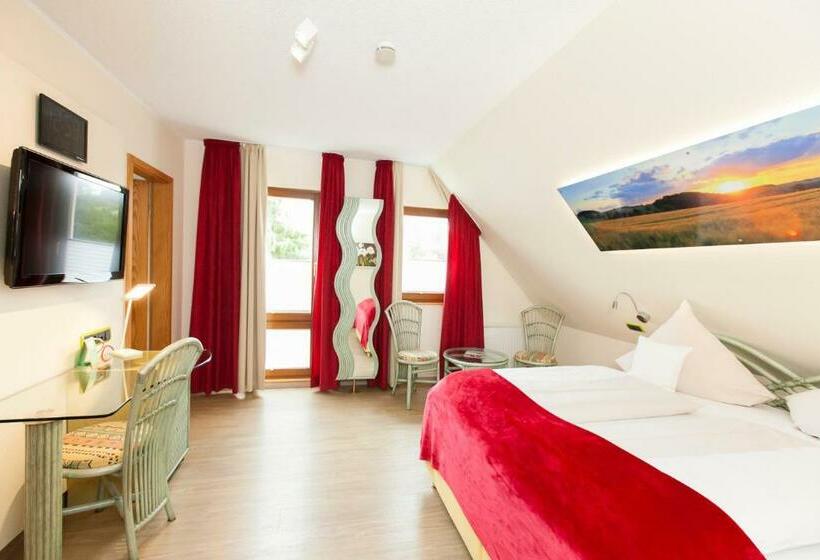 디럭스 룸, Landgasthof Tönnes