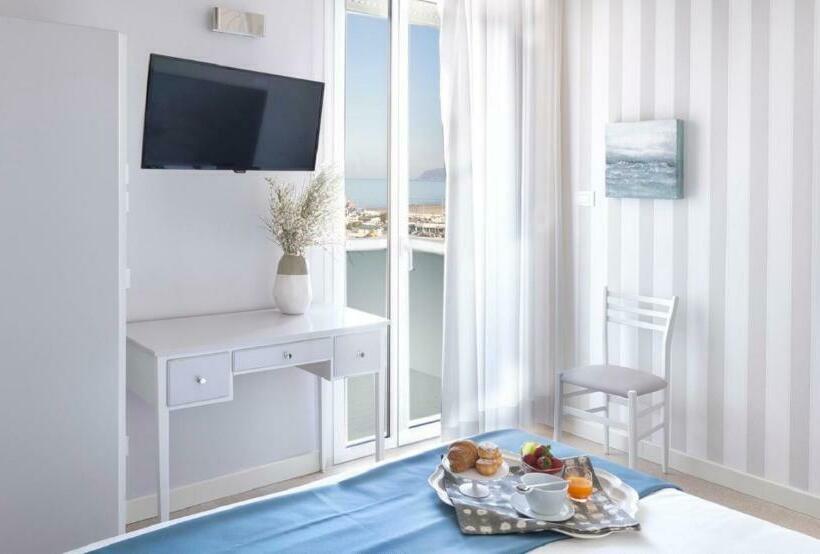 オーシャンビュースタンダードルーム, Little