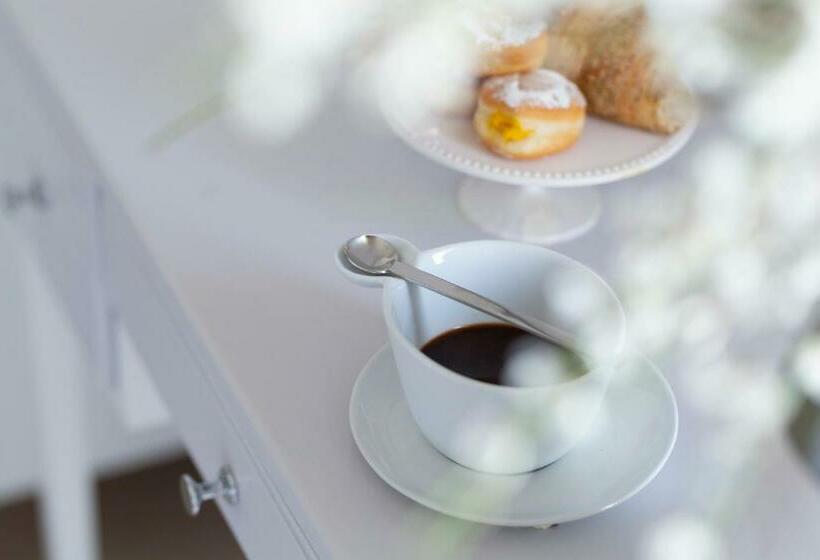 オーシャンビュースタンダードルーム, Little