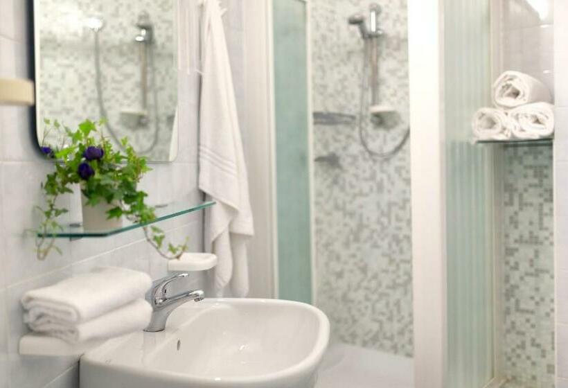 オーシャンビュースタンダードルーム, Little