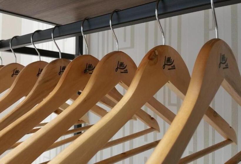 オーシャンビューファミリールーム, Little