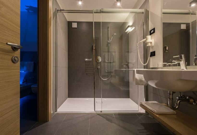 Номер Basic, Melodia Del Bosco