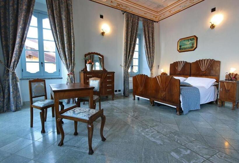 Полулюкс, Palazzo Del Vice Re