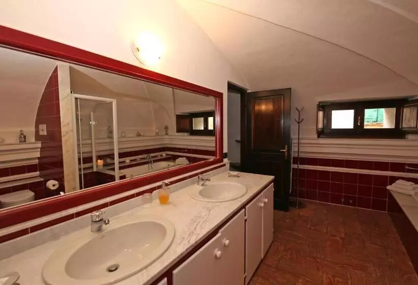 テラスつきの2ベッドルームアパートメント, Palazzo Del Vice Re
