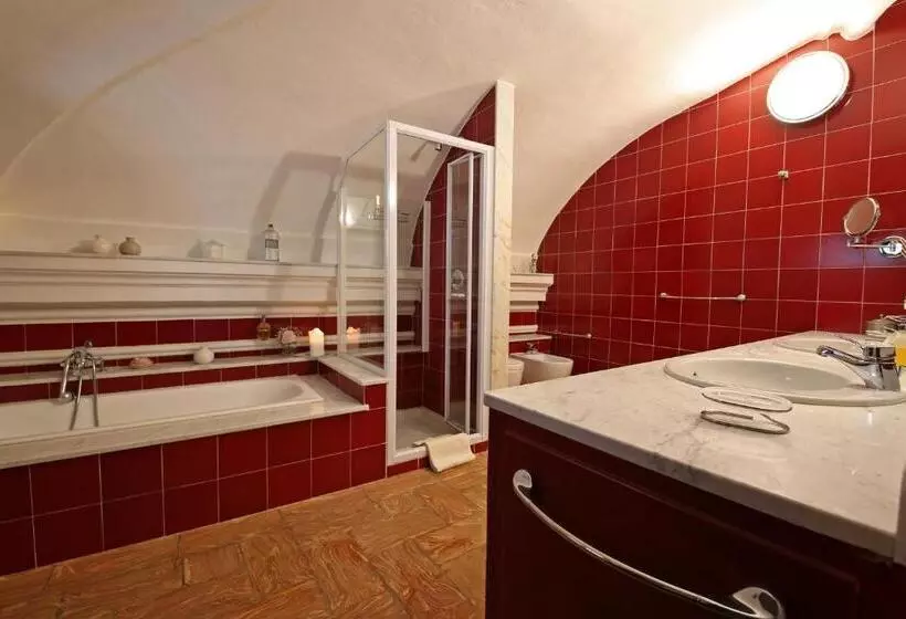 テラスつきの2ベッドルームアパートメント, Palazzo Del Vice Re
