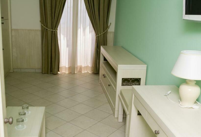 סוויטת ג'וניור, Palazzo Reginella