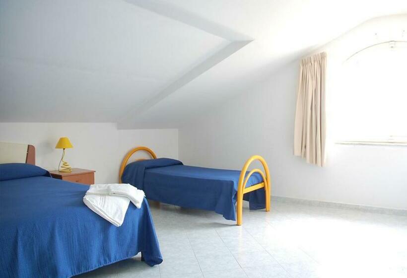 דירת חדר בקומת קרקע, Residence Belvedere